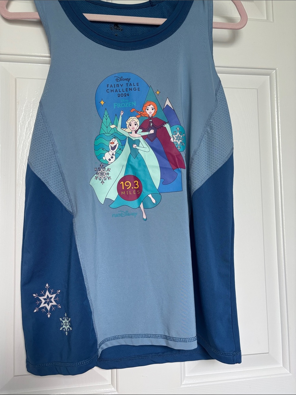 Disney RunDisney Princess challenge race shirt-Frozen, Anna, Elsa running.  Med